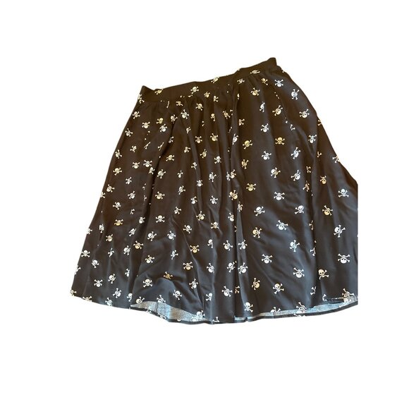 Retro Chic By Torrid Womens Skull Print Black Skirt Size 2 (XXL) Halloween - Picture 1 of 5